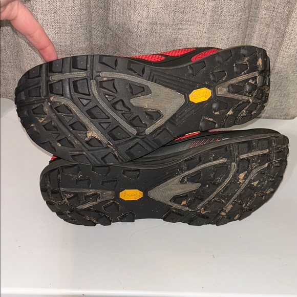 Topo Athletic EUC Terraventure 2 Vibram Sole Red & Black Running Men’s Shoe Sz 9 - Picture 6 of 8